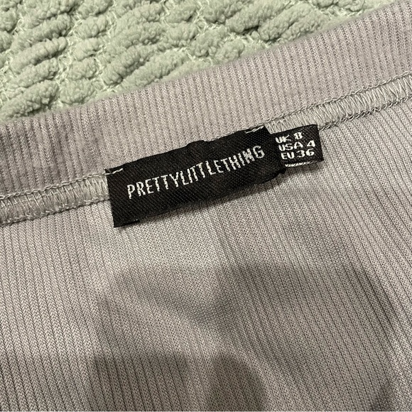 PrettyLittleThing Highwaisted Skirt - Picture 3 of 4